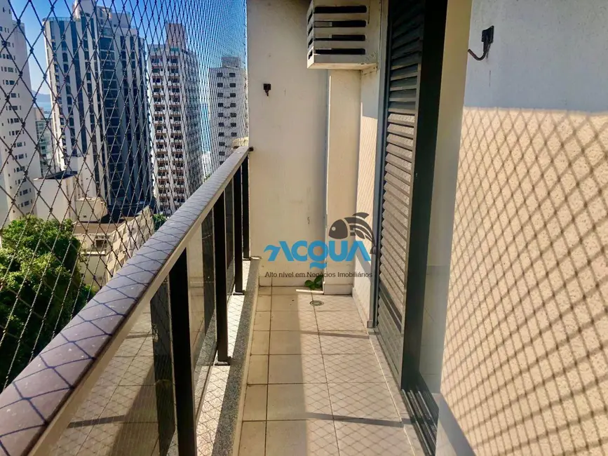 Foto 9 de Apartamento com 3 quartos à venda, 133m2 em Vila Luis Antônio, Guaruja - SP