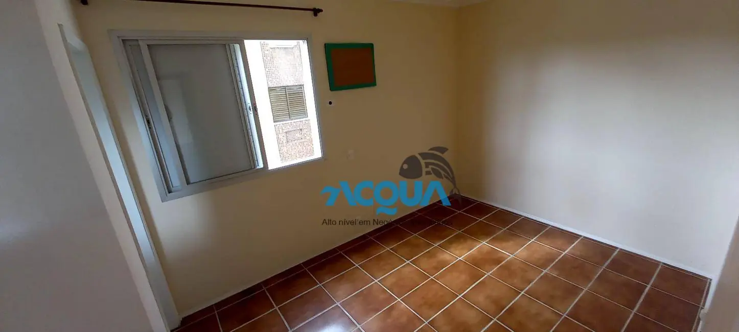 Foto 8 de Apartamento com 3 quartos à venda, 90m2 em Guaruja - SP