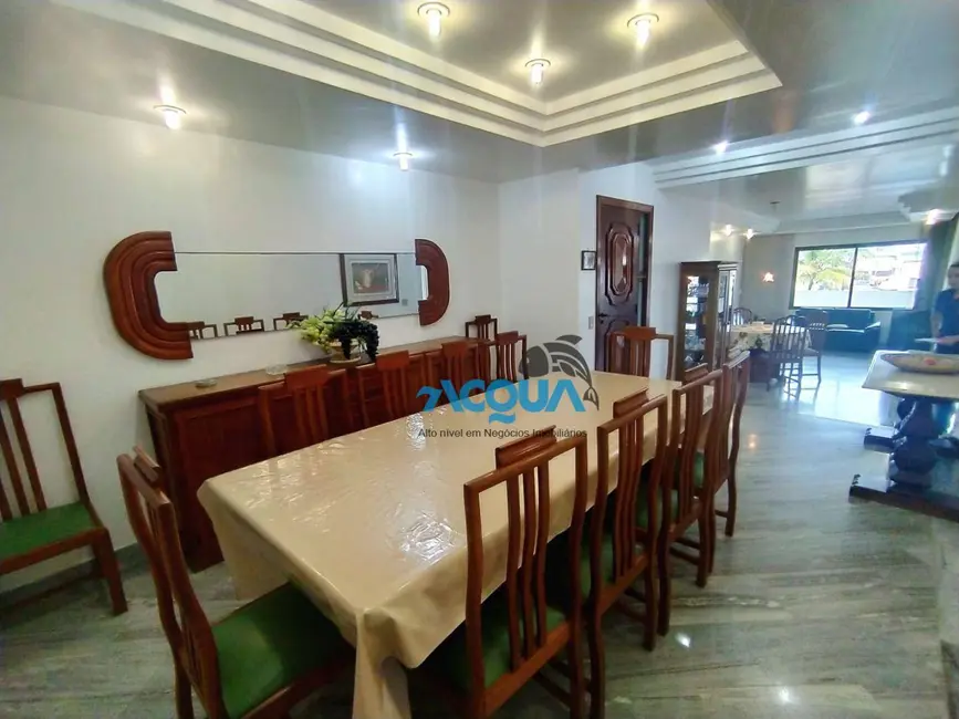 Foto 3 de Apartamento com 4 quartos à venda, 212m2 em Enseada, Guaruja - SP
