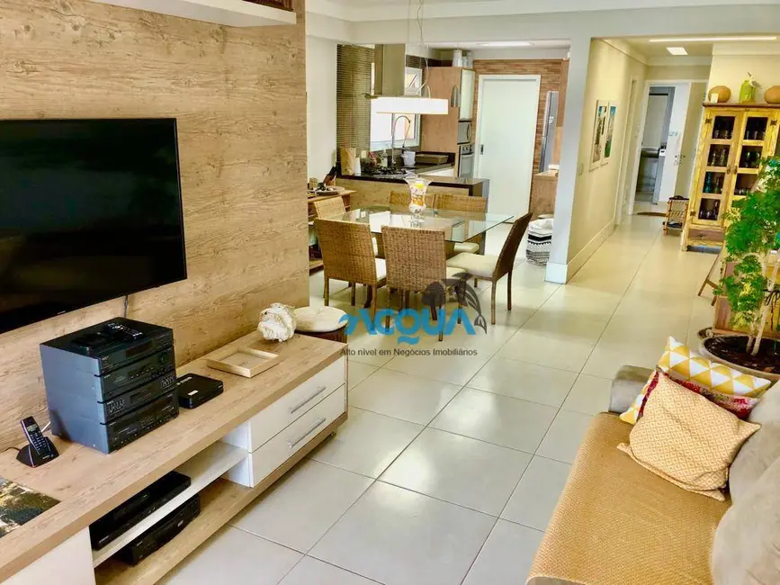 Foto 3 de Apartamento com 3 quartos à venda, 120m2 em Vila Luis Antônio, Guaruja - SP