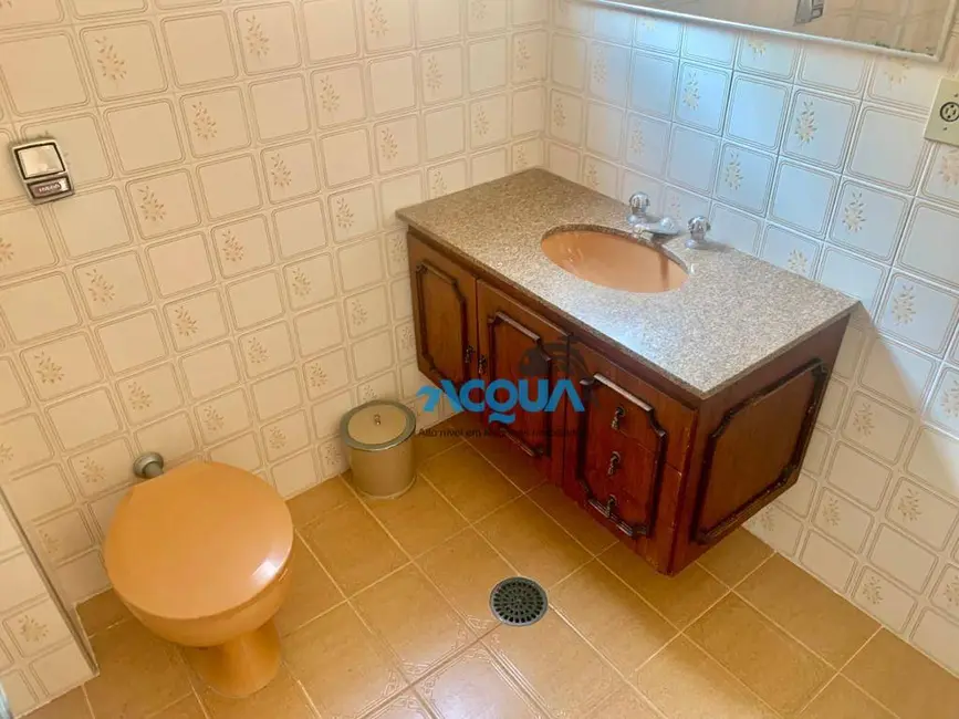 Foto 9 de Apartamento com 6 quartos à venda, 150m2 em Jardim Três Marias, Guaruja - SP