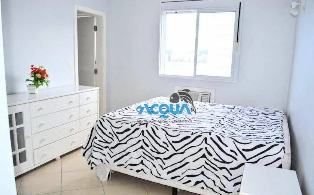 Foto 7 de Apartamento com 4 quartos à venda, 153m2 em Guaruja - SP
