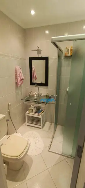 Foto 9 de Apartamento com 3 quartos à venda, 87m2 em Jardim Três Marias, Guaruja - SP