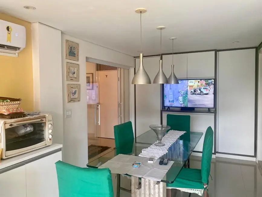 Cobertura com 3 quartos à venda, 200m2 em Guaruja - SP - imagem 4 Foto 4 de Cobertura com 3 quartos à venda, 200m2 em Guaruja - SP