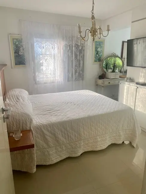 Cobertura com 3 quartos à venda, 200m2 em Guaruja - SP - imagem 6 Foto 6 de Cobertura com 3 quartos à venda, 200m2 em Guaruja - SP