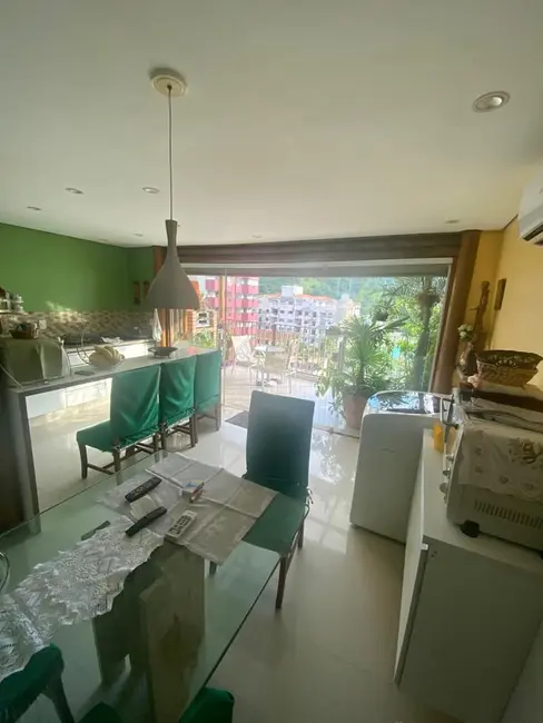 Cobertura com 3 quartos à venda, 200m2 em Guaruja - SP - imagem 3 Foto 3 de Cobertura com 3 quartos à venda, 200m2 em Guaruja - SP