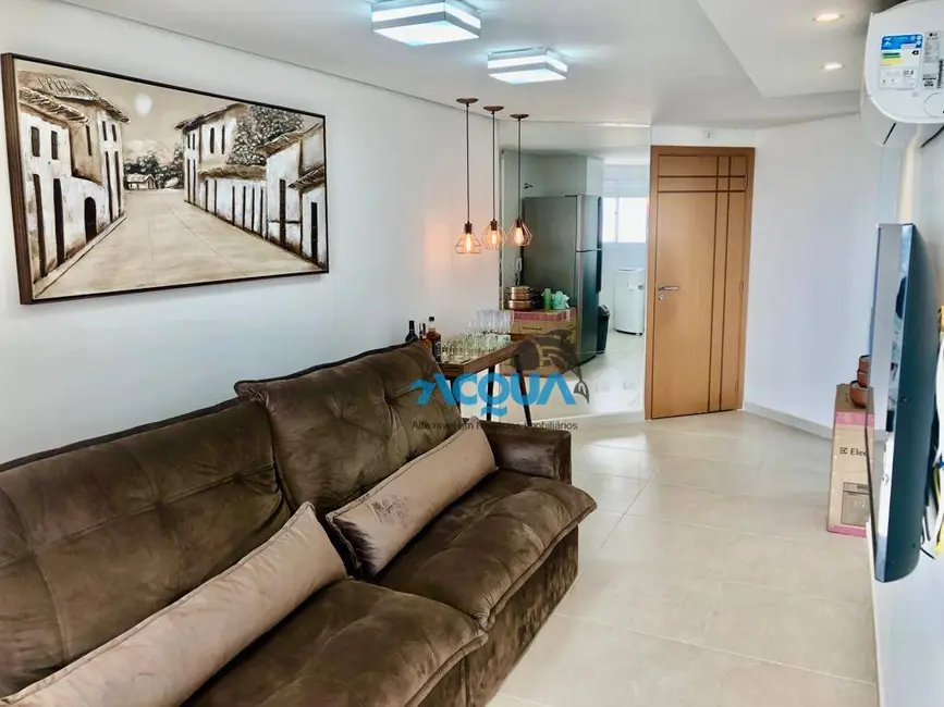 Foto 2 de Apartamento com 2 quartos à venda, 69m2 em Jardim Virgínia, Guaruja - SP