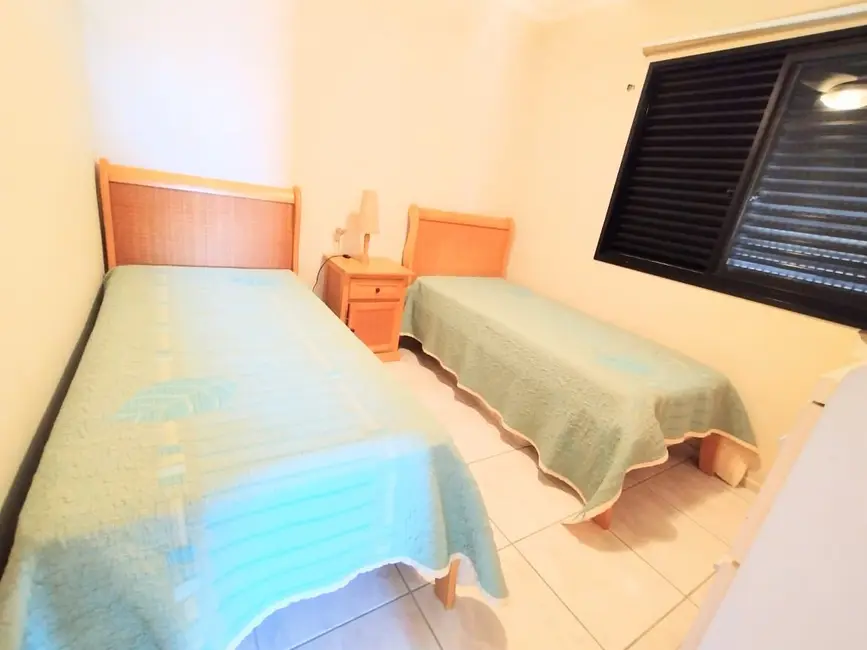 Foto 8 de Apartamento com 4 quartos à venda, 110m2 em Jardim Três Marias, Guaruja - SP