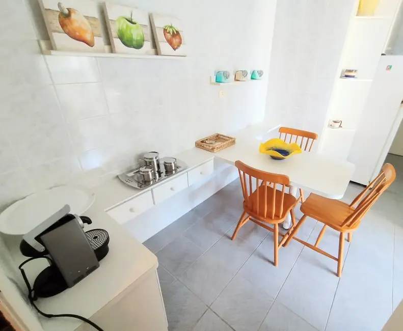 Foto 5 de Apartamento com 4 quartos à venda, 110m2 em Jardim Três Marias, Guaruja - SP