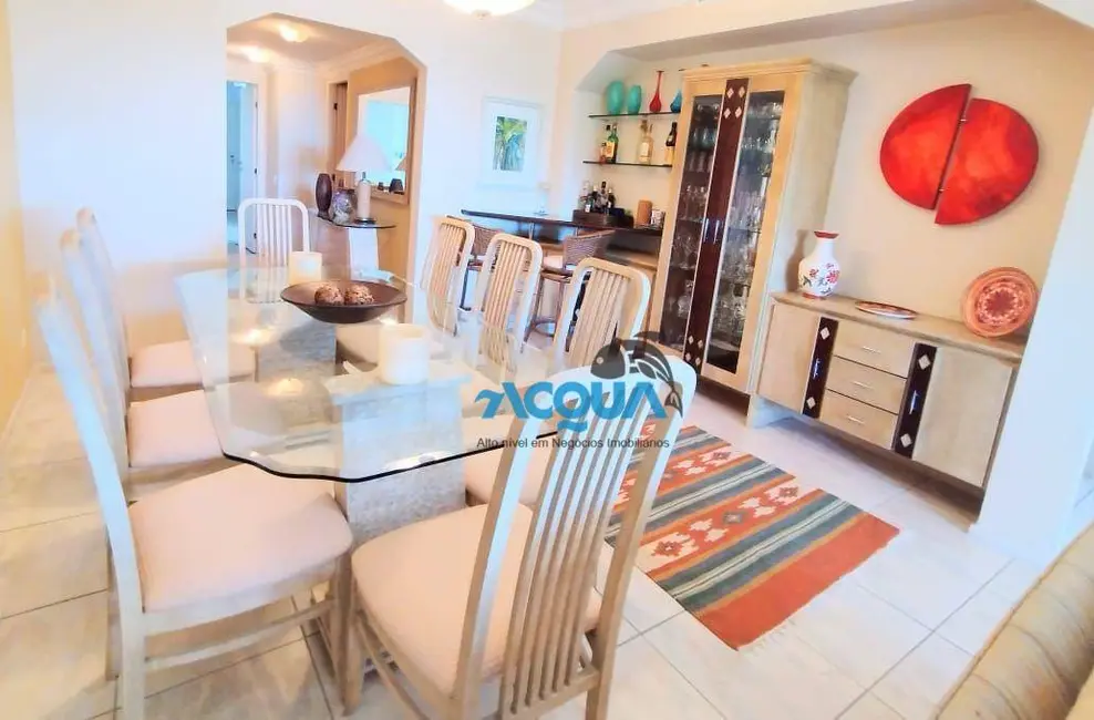 Foto 3 de Apartamento com 4 quartos à venda, 110m2 em Jardim Três Marias, Guaruja - SP