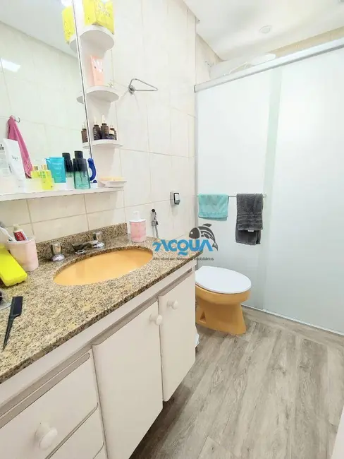 Apartamento com 3 quartos à venda, 70m2 em Jardim Três Marias, Guaruja - SP - imagem 4 Foto 4 de Apartamento com 3 quartos à venda, 70m2 em Jardim Três Marias, Guaruja - SP