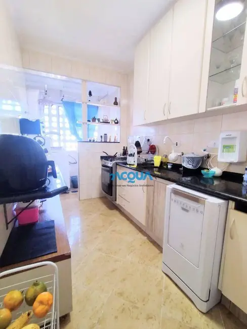 Apartamento com 3 quartos à venda, 70m2 em Jardim Três Marias, Guaruja - SP - imagem 3 Foto 3 de Apartamento com 3 quartos à venda, 70m2 em Jardim Três Marias, Guaruja - SP