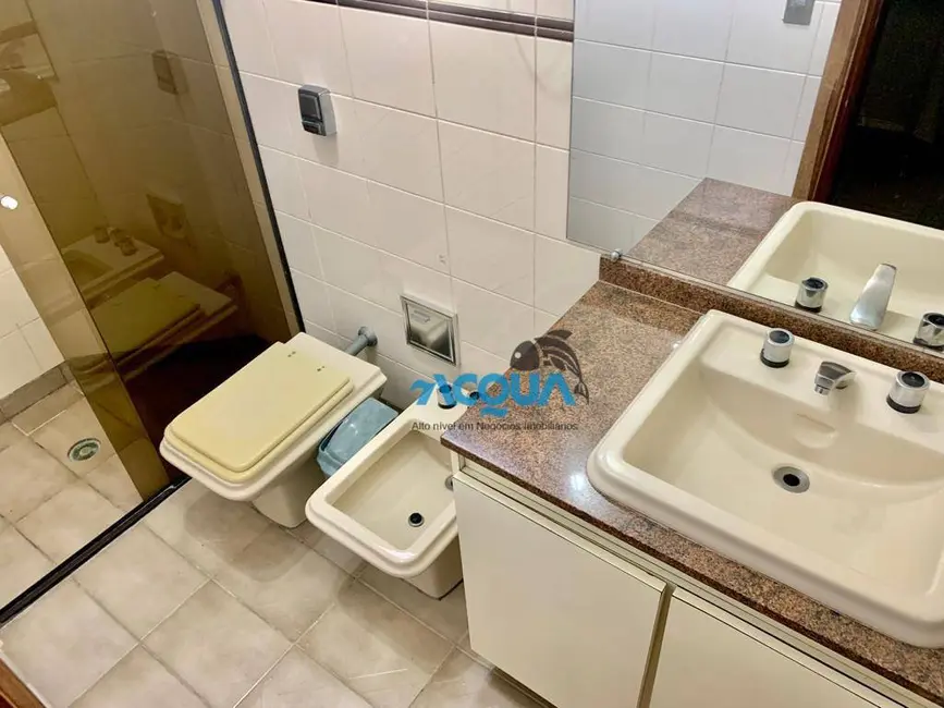 Foto 9 de Apartamento com 3 quartos à venda, 105m2 em Guaruja - SP