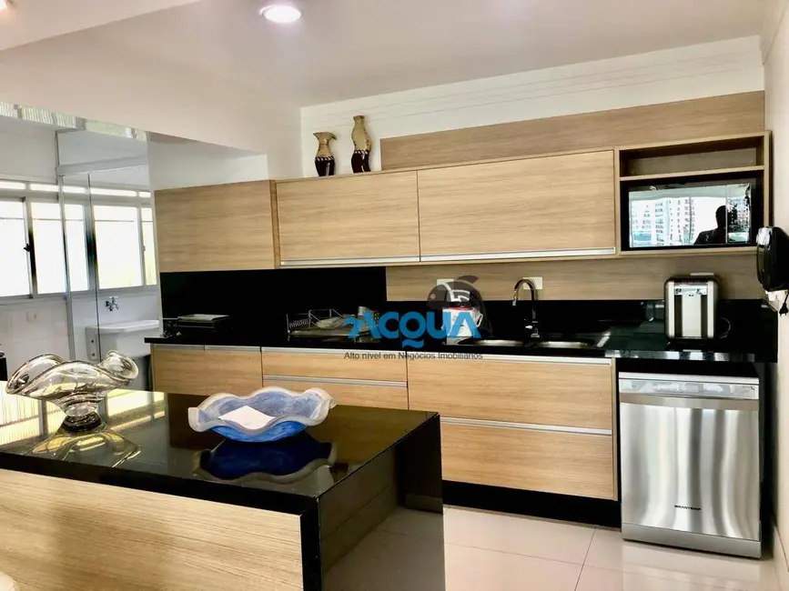 Apartamento com 3 quartos à venda, 170m2 em Guaruja - SP - imagem 6 Foto 6 de Apartamento com 3 quartos à venda, 170m2 em Guaruja - SP