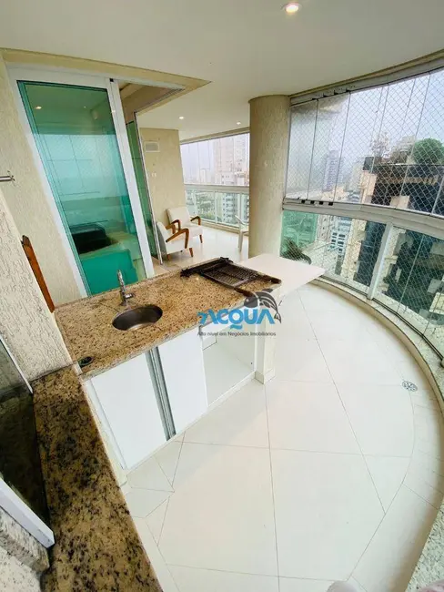 Foto 8 de Apartamento com 3 quartos à venda, 193m2 em Guaruja - SP