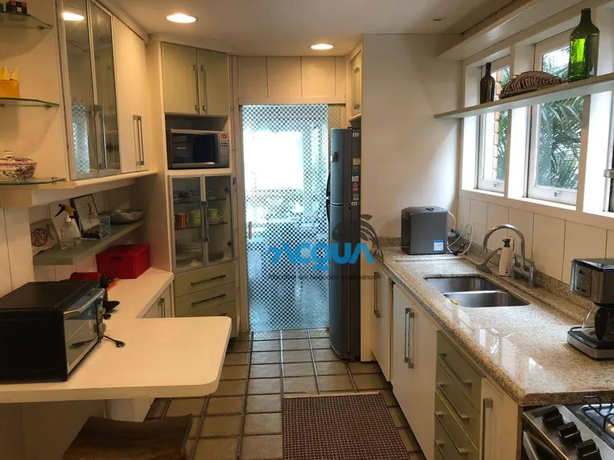 Casa de Condomínio com 4 quartos à venda, 300m2 em Jardim Três Marias, Guaruja - SP - imagem 9 Foto 9 de Casa de Condomínio com 4 quartos à venda, 300m2 em Jardim Três Marias, Guaruja - SP