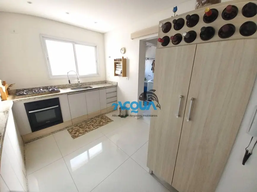 Foto 4 de Apartamento com 3 quartos à venda, 148m2 em Guaruja - SP