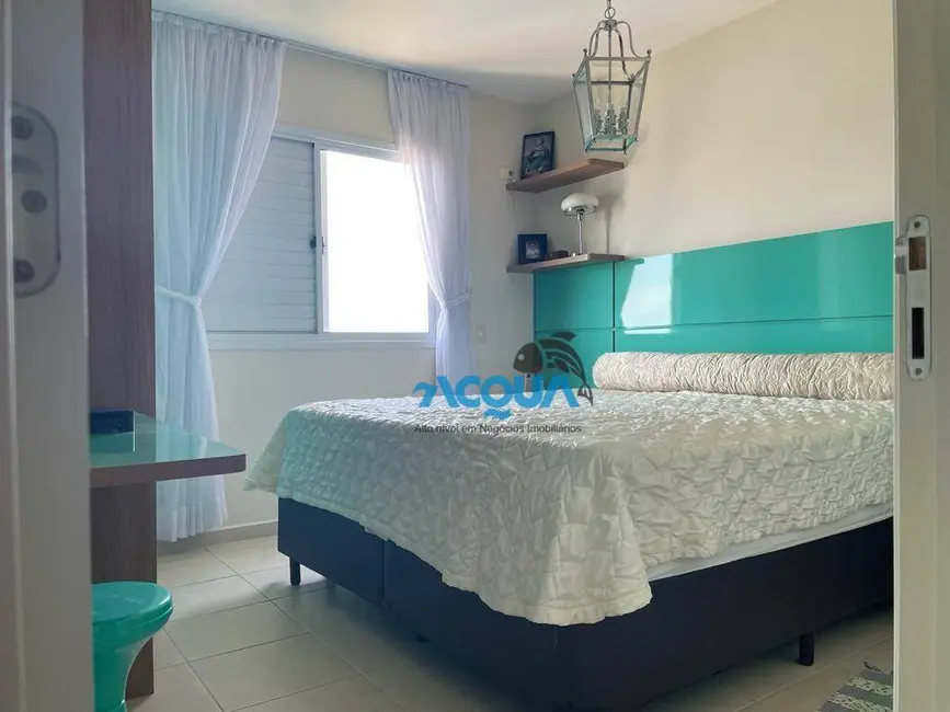 Foto 8 de Apartamento com 3 quartos à venda, 297m2 em Jardim Las Palmas, Guaruja - SP