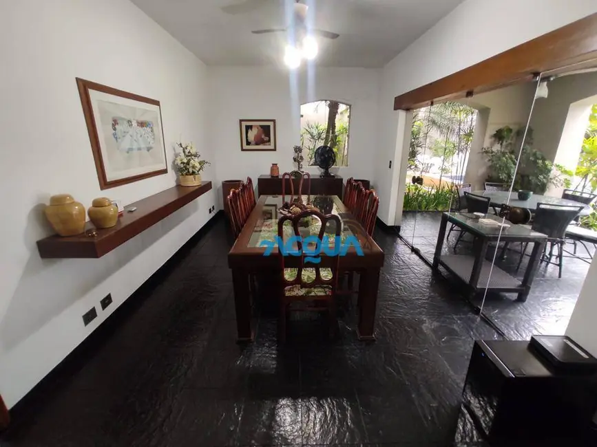 Casa de Condomínio com 4 quartos à venda, 2000m2 em Jardim Acapulco, Guaruja - SP - imagem 4 Foto 4 de Casa de Condomínio com 4 quartos à venda, 2000m2 em Jardim Acapulco, Guaruja - SP