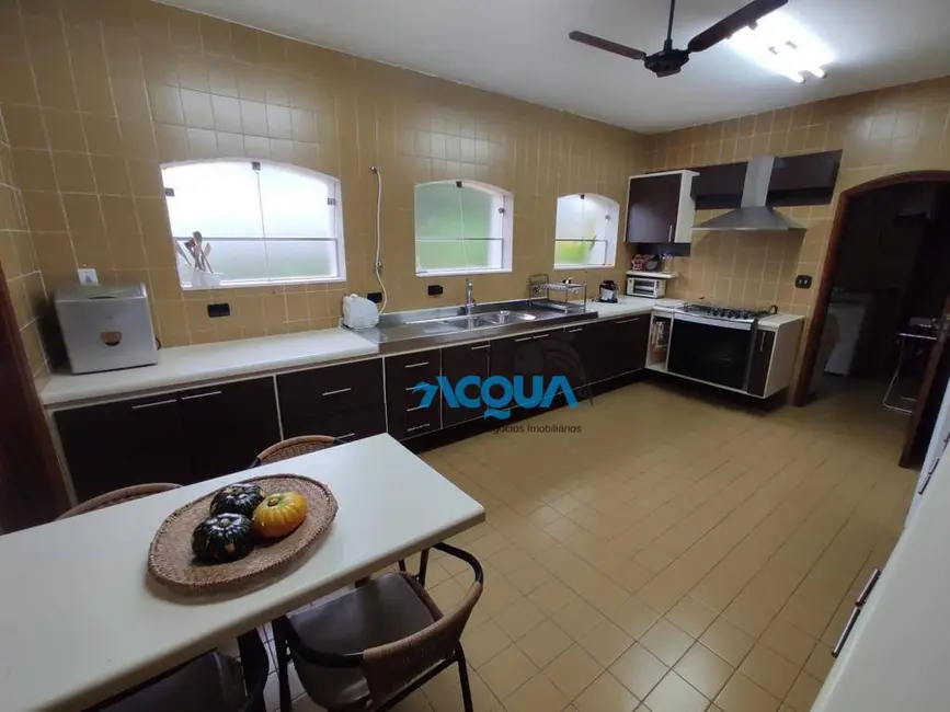 Casa de Condomínio com 4 quartos à venda, 2000m2 em Jardim Acapulco, Guaruja - SP - imagem 8 Foto 8 de Casa de Condomínio com 4 quartos à venda, 2000m2 em Jardim Acapulco, Guaruja - SP