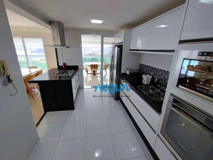 Apartamento com 3 quartos à venda, 105m2 em Guaruja - SP - imagem 4 Foto 4 de Apartamento com 3 quartos à venda, 105m2 em Guaruja - SP