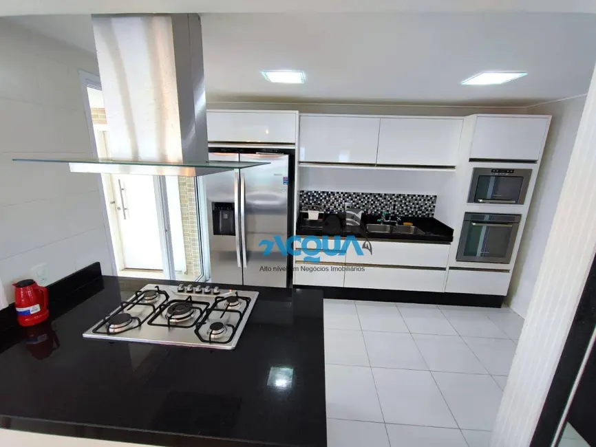 Apartamento com 3 quartos à venda, 105m2 em Guaruja - SP - imagem 5 Foto 5 de Apartamento com 3 quartos à venda, 105m2 em Guaruja - SP