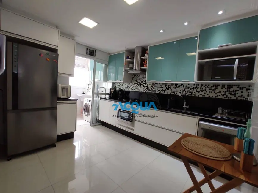 Foto 5 de Apartamento com 3 quartos à venda, 89m2 em Vila Luis Antônio, Guaruja - SP