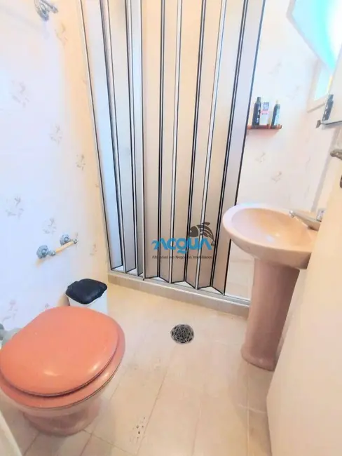 Foto 6 de Apartamento com 2 quartos à venda, 70m2 em Jardim Três Marias, Guaruja - SP