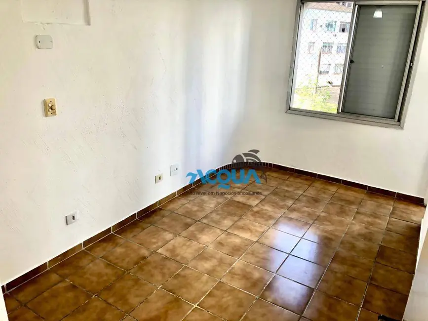Foto 9 de Apartamento com 2 quartos à venda, 85m2 em Jardim Las Palmas, Guaruja - SP