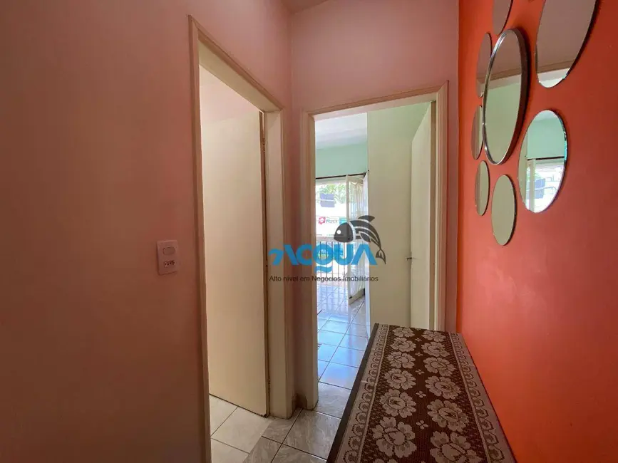 Foto 4 de Apartamento com 1 quarto à venda, 50m2 em Jardim Las Palmas, Guaruja - SP