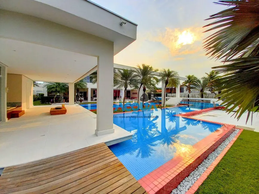 Foto 1 de Casa de Condomínio com 10 quartos à venda, 2500m2 em Acapulco, Guaruja - SP