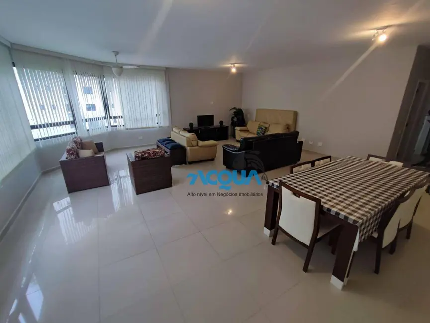 Apartamento com 3 quartos à venda, 189m2 em Barra Funda, Guaruja - SP - imagem 1 Foto 1 de Apartamento com 3 quartos à venda, 189m2 em Barra Funda, Guaruja - SP