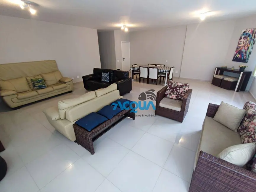 Apartamento com 3 quartos à venda, 189m2 em Barra Funda, Guaruja - SP - imagem 2 Foto 2 de Apartamento com 3 quartos à venda, 189m2 em Barra Funda, Guaruja - SP