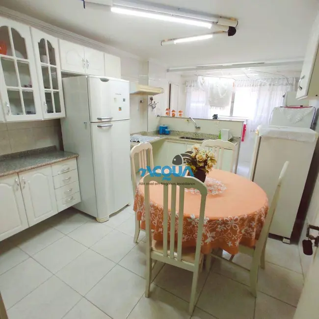 Foto 4 de Apartamento com 2 quartos à venda, 85m2 em Guaruja - SP