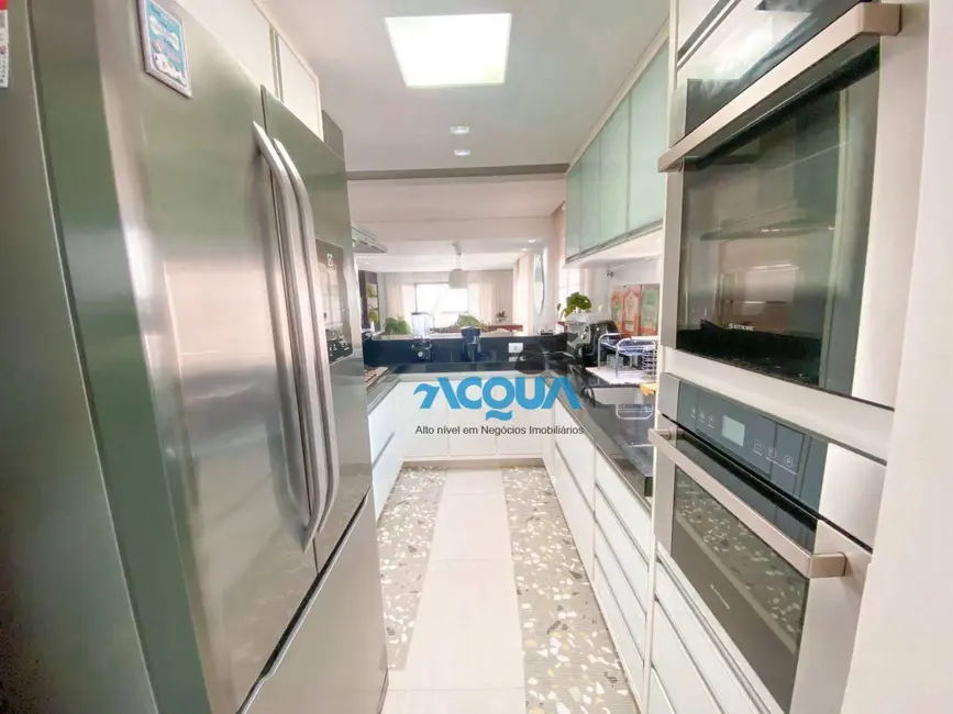 Apartamento com 4 quartos à venda, 180m2 em Vila Luis Antônio, Guaruja - SP - imagem 7 Foto 7 de Apartamento com 4 quartos à venda, 180m2 em Vila Luis Antônio, Guaruja - SP