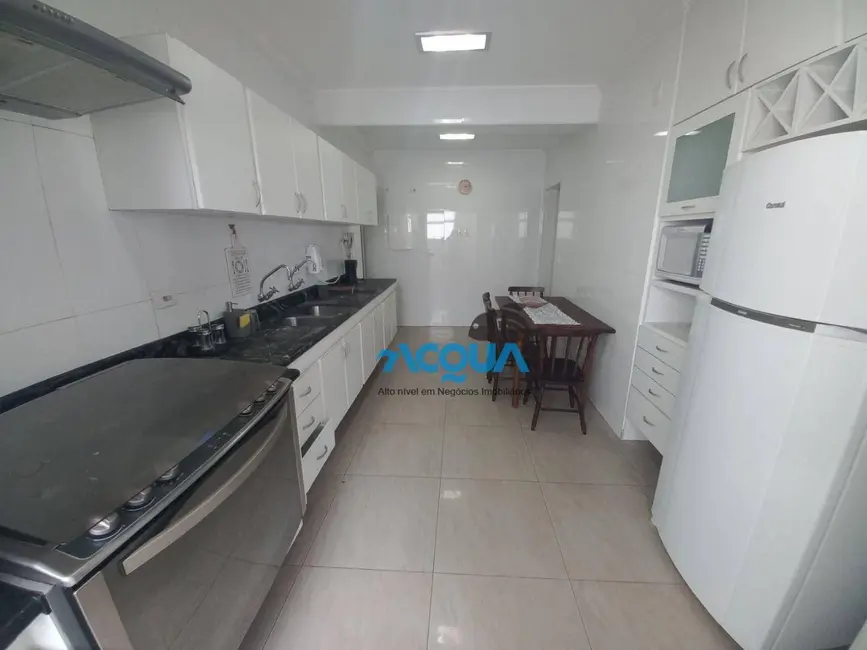 Apartamento com 3 quartos à venda, 174m2 em Guaruja - SP - imagem 5 Foto 5 de Apartamento com 3 quartos à venda, 174m2 em Guaruja - SP