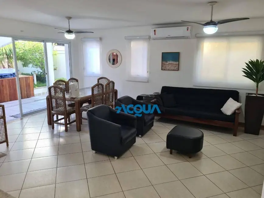 Sobrado com 3 quartos à venda, 180m2 em Guaruja - SP - imagem 5 Foto 5 de Sobrado com 3 quartos à venda, 180m2 em Guaruja - SP