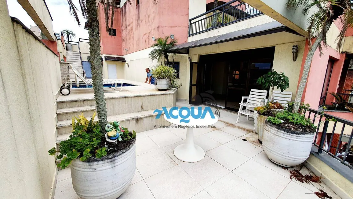 Cobertura com 3 quartos à venda, 280m2 em Guaruja - SP - imagem 5 Foto 5 de Cobertura com 3 quartos à venda, 280m2 em Guaruja - SP
