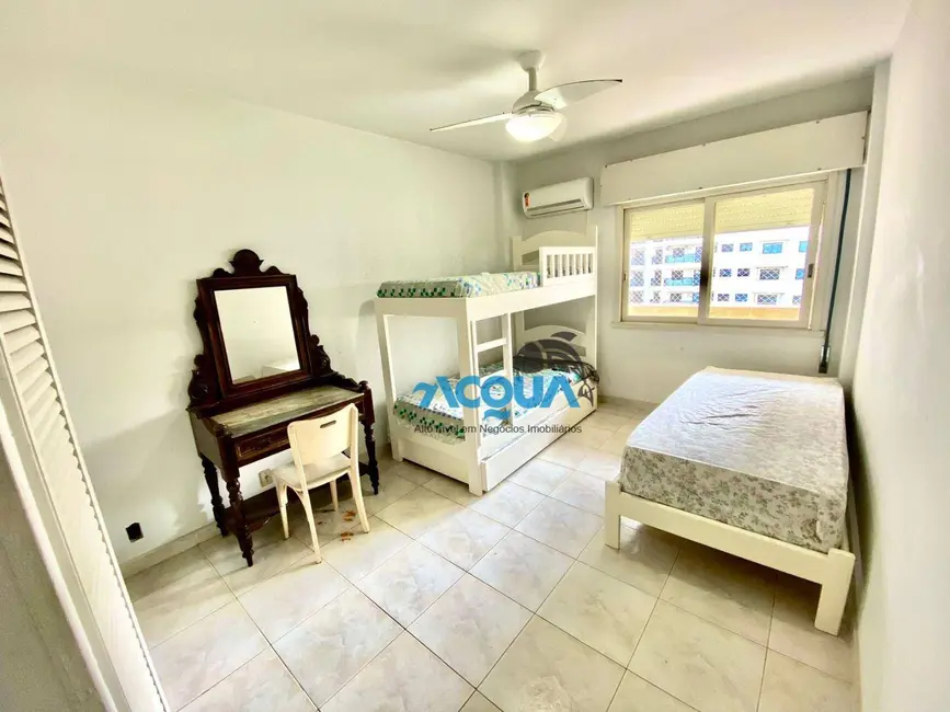 Foto 6 de Apartamento com 4 quartos à venda, 160m2 em Guaruja - SP