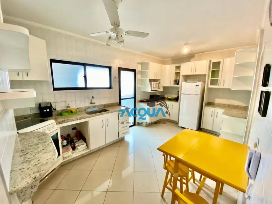 Apartamento com 3 quartos à venda, 132m2 em Barra Funda, Guaruja - SP - imagem 2 Foto 2 de Apartamento com 3 quartos à venda, 132m2 em Barra Funda, Guaruja - SP