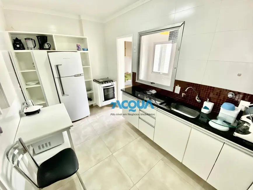 Foto 4 de Apartamento com 3 quartos à venda, 104m2 em Guaruja - SP