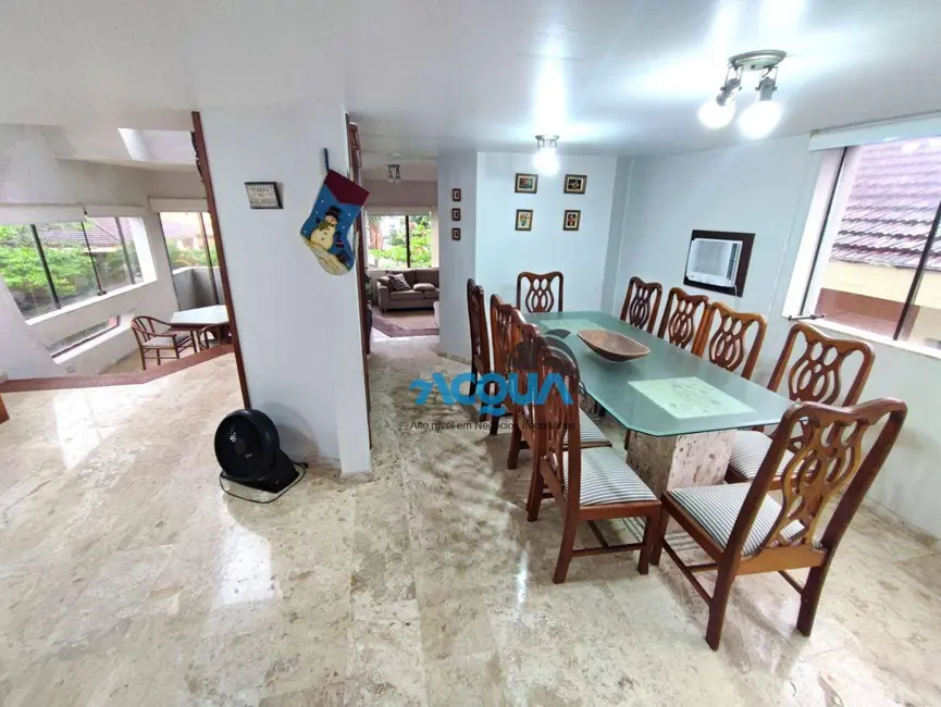 Foto 2 de Cobertura com 4 quartos à venda, 500m2 em Guaruja - SP