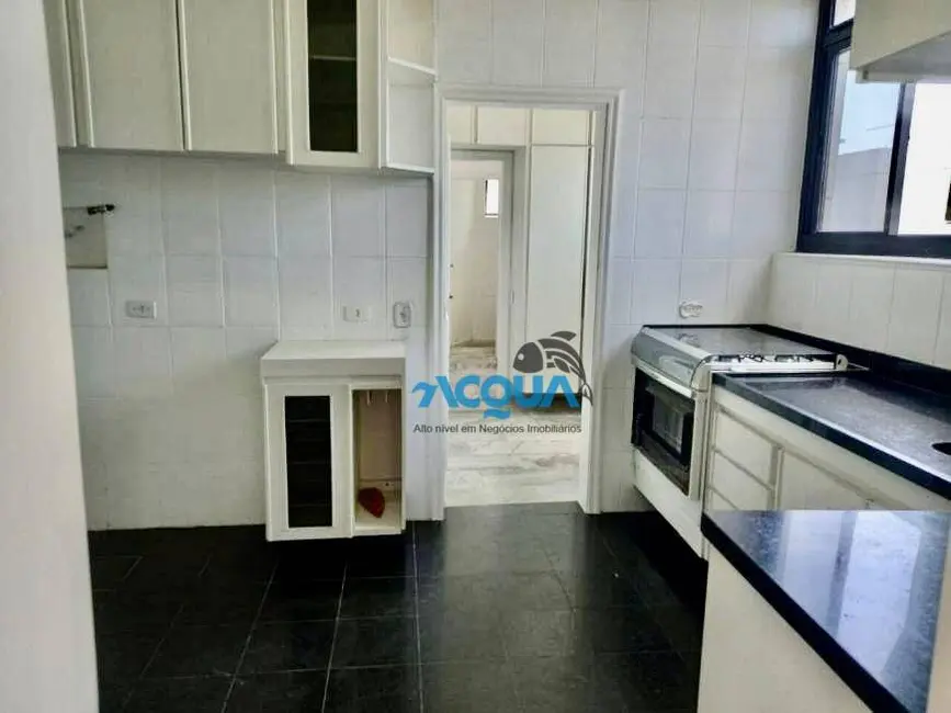 Cobertura com 4 quartos à venda, 588m2 em Barra Funda, Guaruja - SP - imagem 8 Foto 8 de Cobertura com 4 quartos à venda, 588m2 em Barra Funda, Guaruja - SP