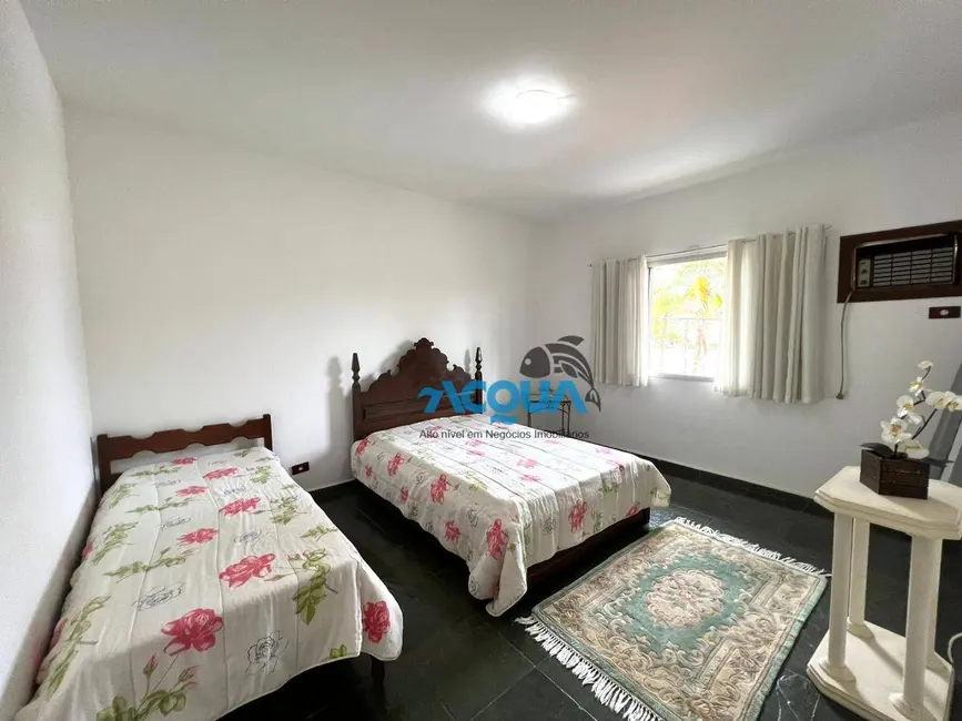 Sobrado com 5 quartos à venda, 660m2 em Jardim Virgínia, Guaruja - SP - imagem 9 Foto 9 de Sobrado com 5 quartos à venda, 660m2 em Jardim Virgínia, Guaruja - SP