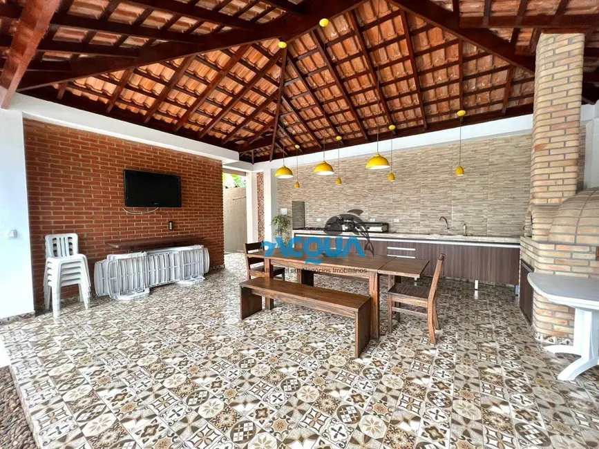 Sobrado com 5 quartos à venda, 660m2 em Jardim Virgínia, Guaruja - SP - imagem 3 Foto 3 de Sobrado com 5 quartos à venda, 660m2 em Jardim Virgínia, Guaruja - SP