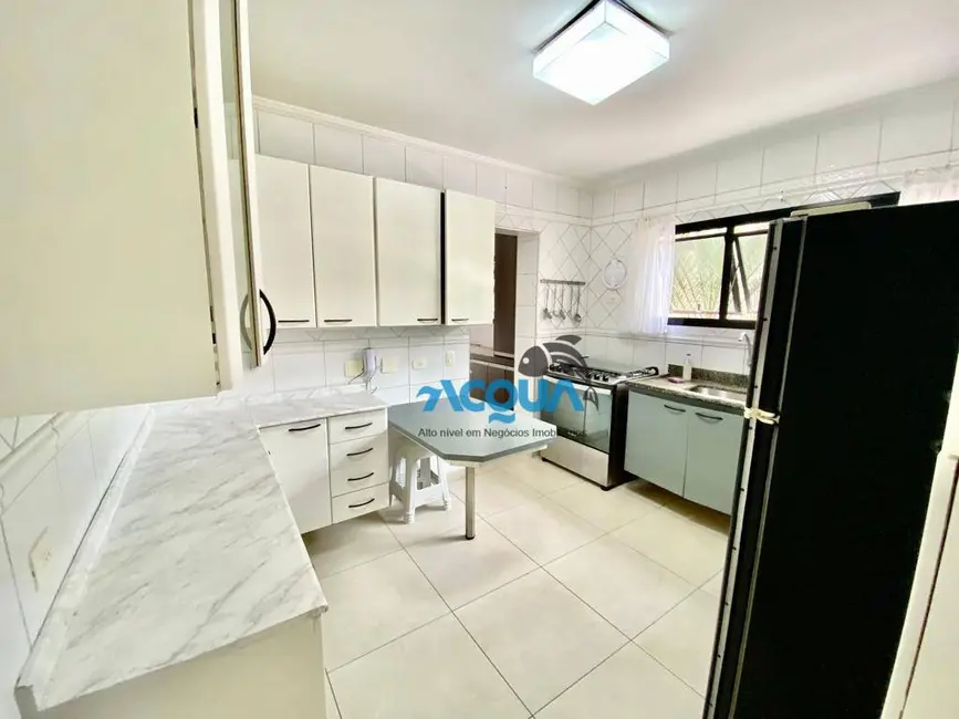 Foto 6 de Apartamento com 4 quartos à venda, 140m2 em Vila Alzira, Guaruja - SP