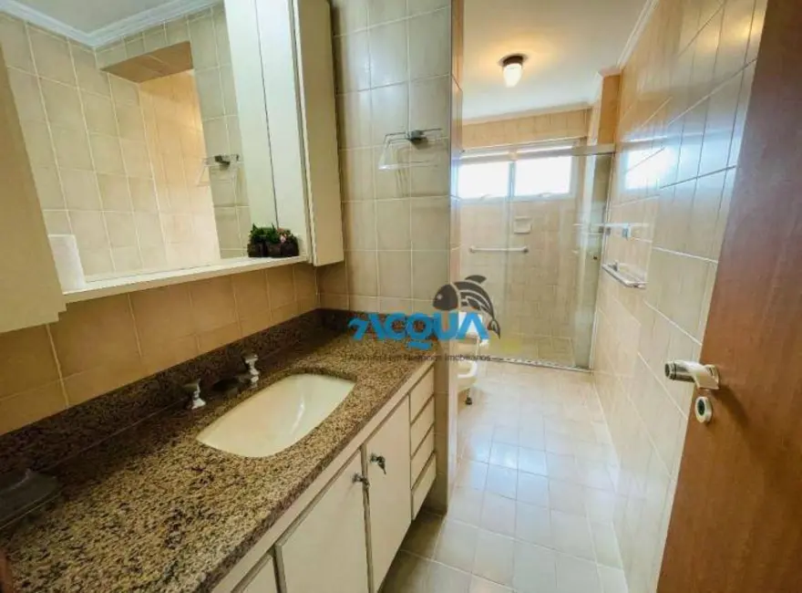 Foto 8 de Apartamento com 3 quartos à venda, 160m2 em Guaruja - SP
