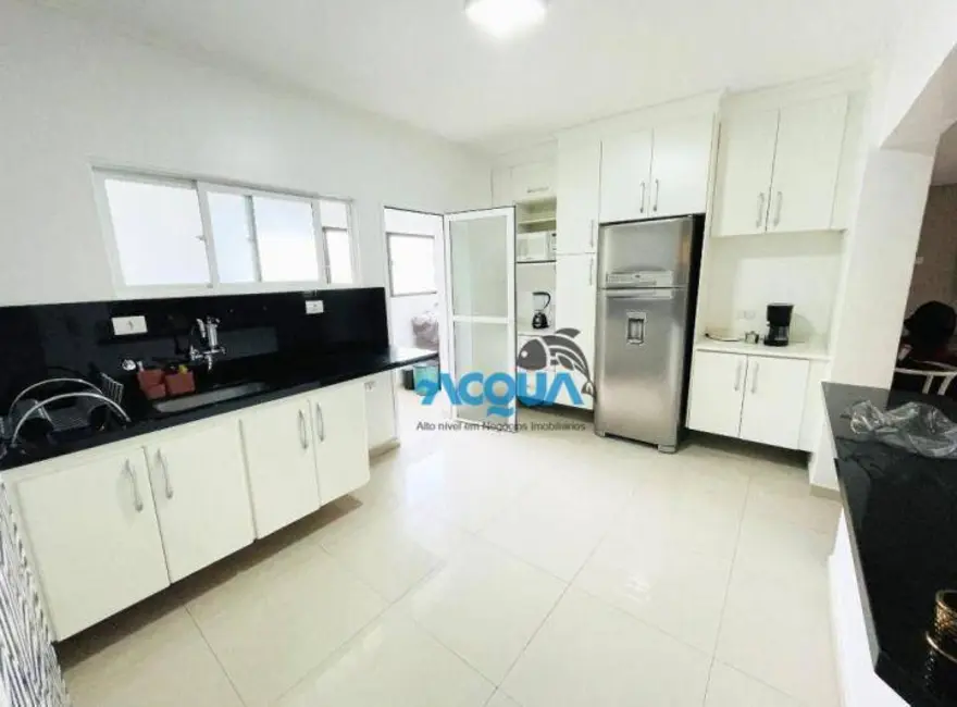 Apartamento com 4 quartos à venda, 132m2 em Barra Funda, Guaruja - SP - imagem 7 Foto 7 de Apartamento com 4 quartos à venda, 132m2 em Barra Funda, Guaruja - SP