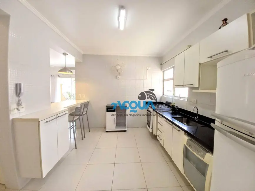 Apartamento com 3 quartos à venda, 130m2 em Enseada, Guaruja - SP - imagem 3 Foto 3 de Apartamento com 3 quartos à venda, 130m2 em Enseada, Guaruja - SP