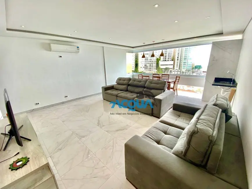 Apartamento com 3 quartos à venda, 190m2 em Guaruja - SP - imagem 3 Foto 3 de Apartamento com 3 quartos à venda, 190m2 em Guaruja - SP
